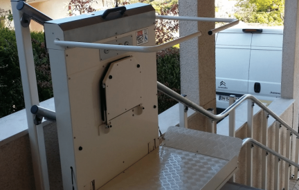 Plateformes élévatrices pour escaliers GTLE / GTLD courbe