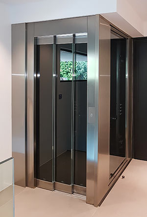 Raloe – Ascenseur intérieur structure vitrée